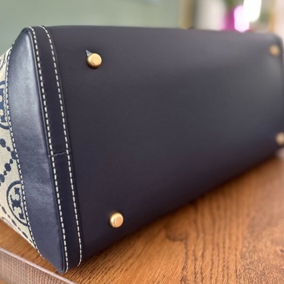 NWOT Tory Burch navy and Tan Patterned Tote - Picture 6 of 6